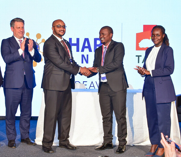 (left to right) frank mosier, chairman of the board of directors, rendeavour; alex kahu, country head, kenya, rendeavour; hon. john njogu, gitothua ward mca; and linda nyaseda, head of city management, tatu city, during the launch of fahari link, tatu city’s new internet company, targeting digitally underserved communities in kenya (credit: tatu city).