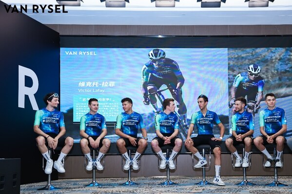 迪卡侬ag2r la mondiale车队首次亮相环广西世巡赛